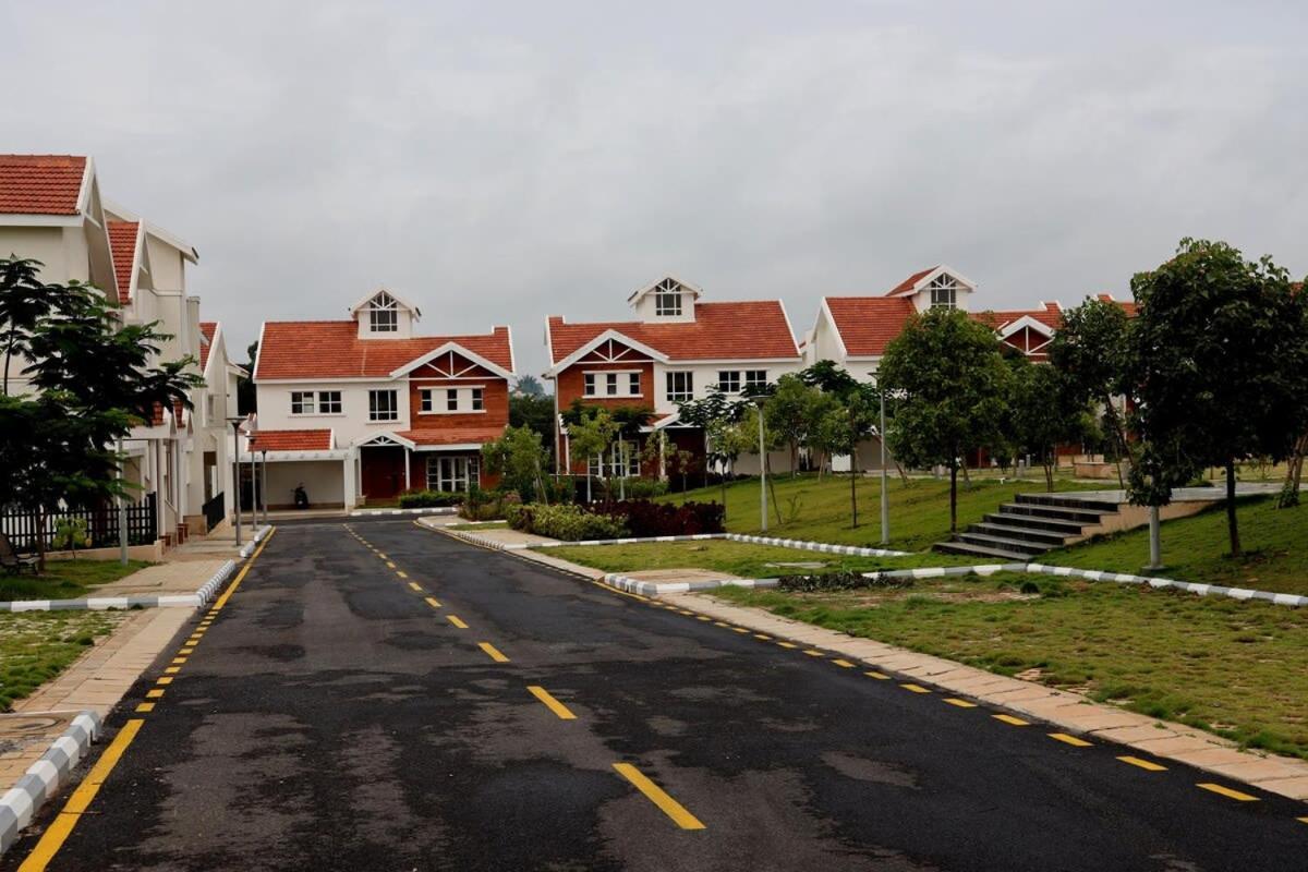 Welcome To Serenity-Luxury Villa At Prestige Augusta Golf Village Bangalore Eksteriør bilde